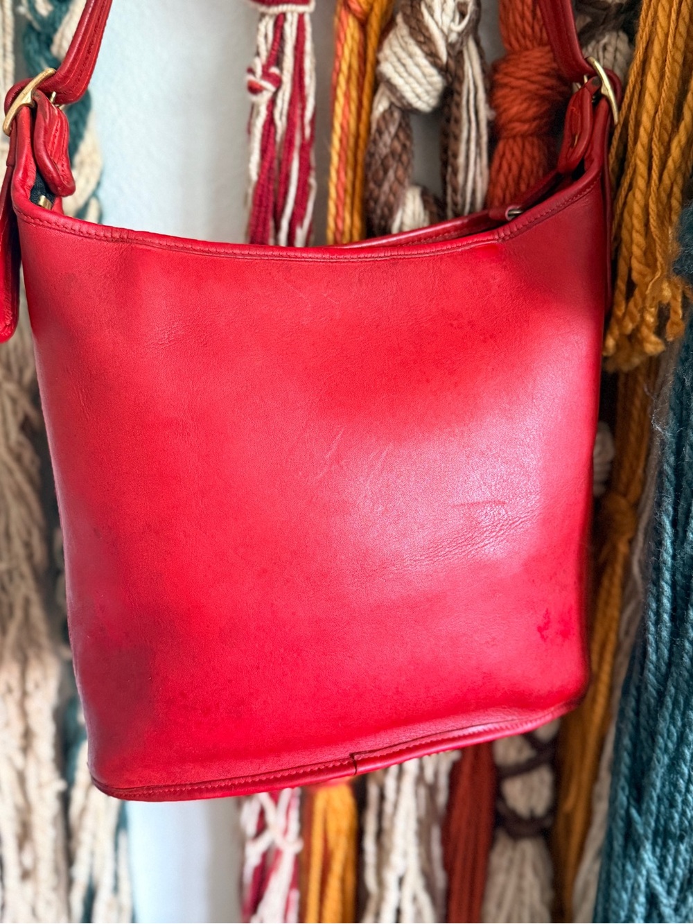 Vintage Coach Red Leather Shoulder Sac Bucket Bag Made in USA Pre-1994
